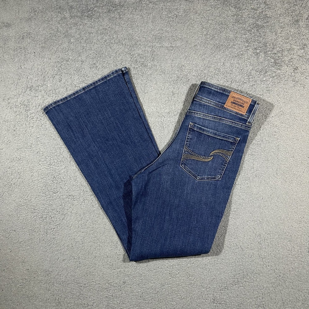 Levi Strauss Signature Gold High-Rise Flare Denim Jeans Women's Size 28 #2738